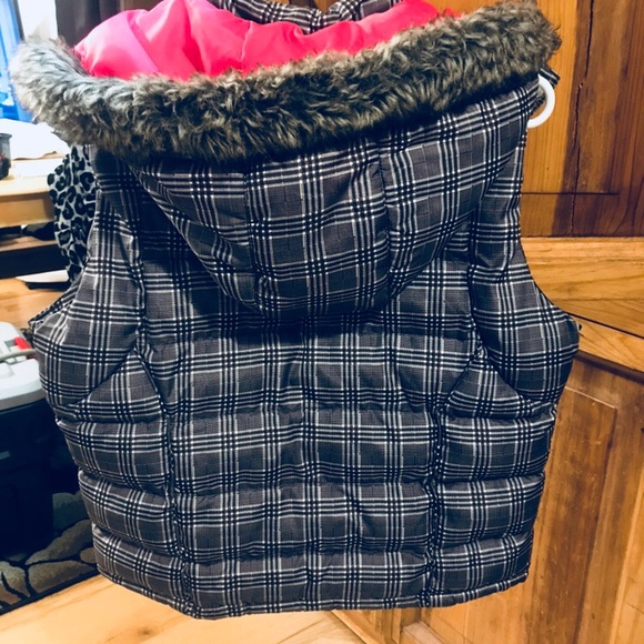 U. S. Polo vest - Picture 2 of 4